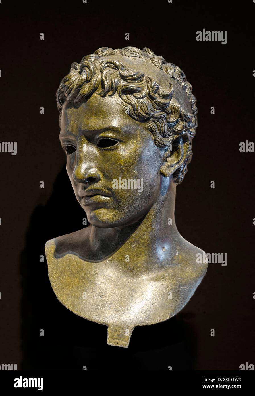 Bronze portrait bust of Juba II king of Numidia, frorm Volubilis in Marocco. Circa 25BC. Made by the lost wax process. Musee de l'Histoire et des Civi Stock Photo