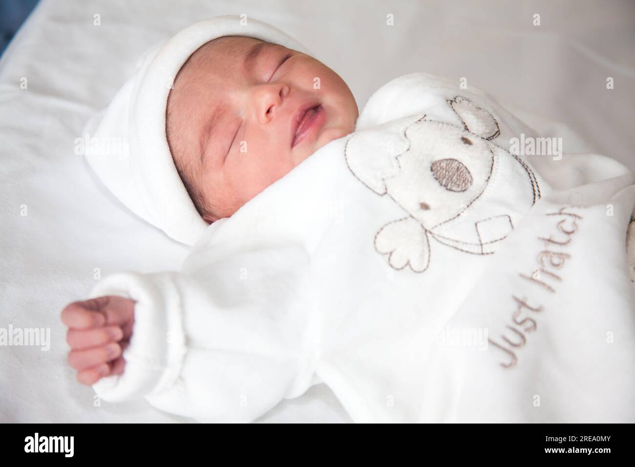 Newborn girl in the hospital on the day of her birth Stock Photo - Alamy