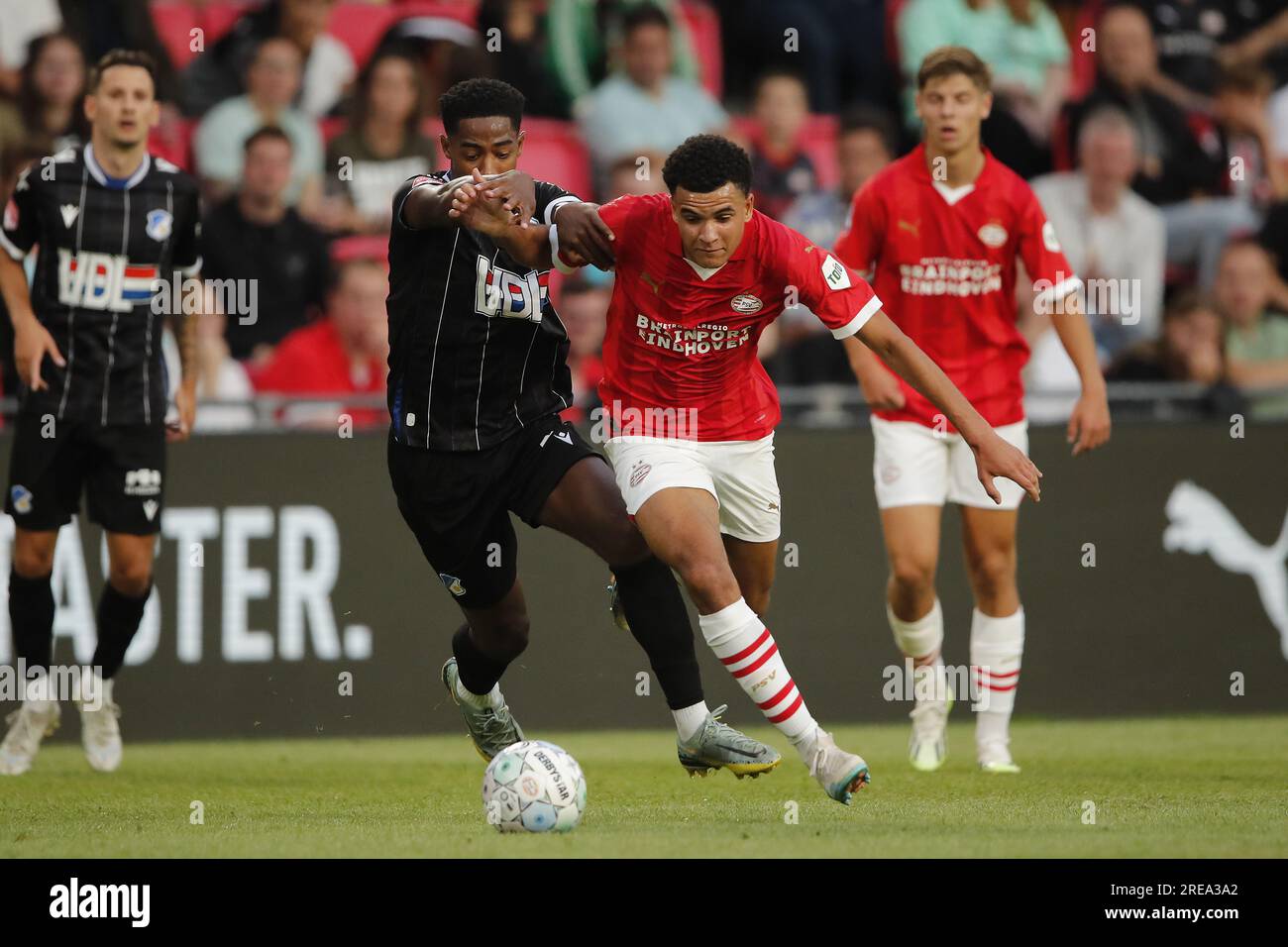 EINDHOVEN - (lr) Collin Seedorf of FC Eindhoven, Julian Kwaaitaal of ...