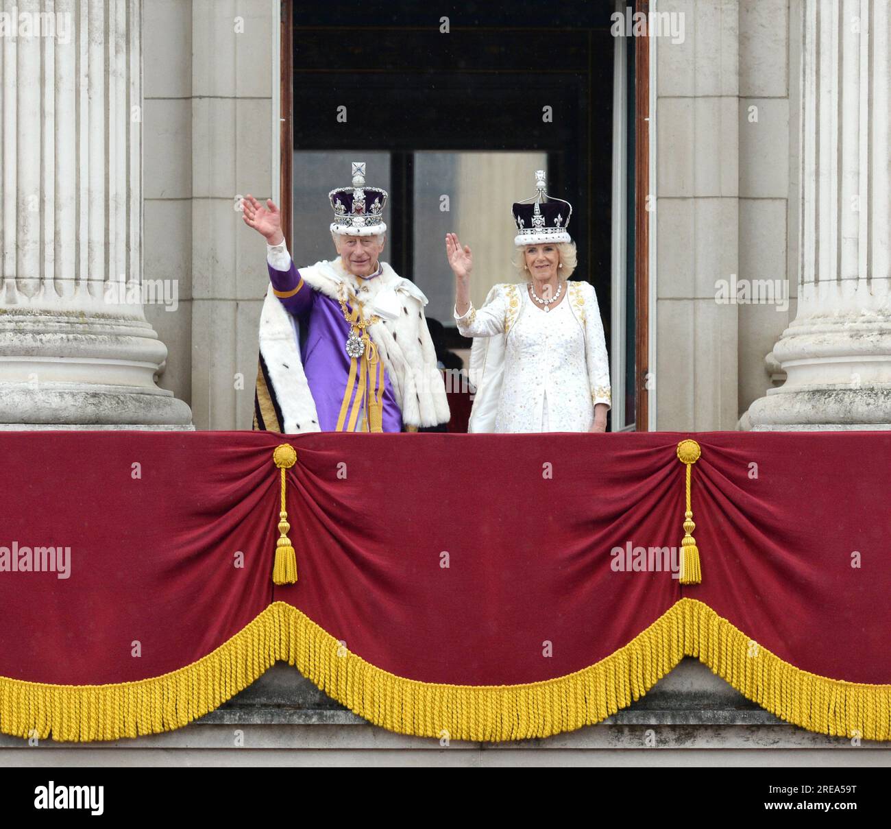 Queen coronation robe hi res stock photography and images Page 3 Alamy