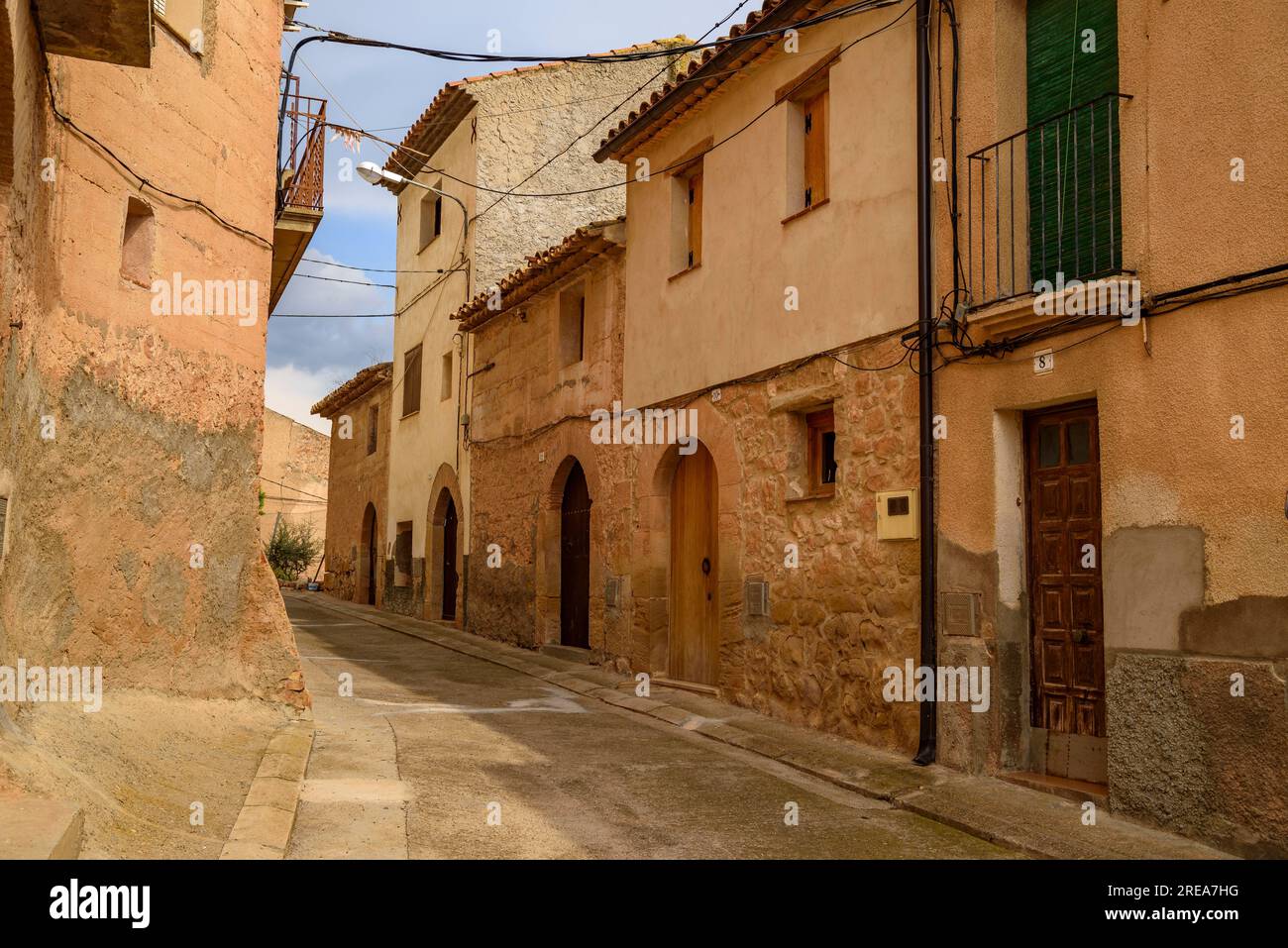 Details of the village of Bovera on a spring afternoon (Les Garrigues, Lleida, Catalonia, Spain) ESP: Detalles del pueblo de Bovera (Lérida, España) Stock Photo