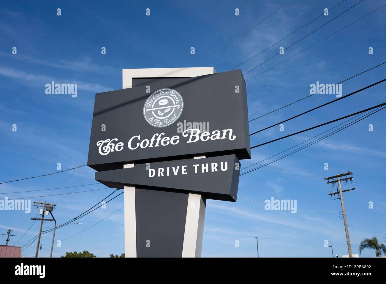 Los Angeles, California, USA. 20th Apr, 2023. A The Coffee Bean and Tea Leaf drive thru coffee