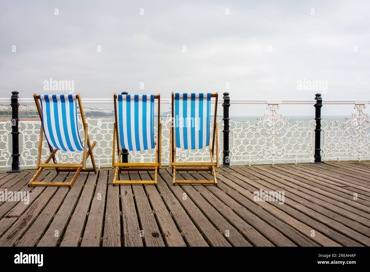 Seaside uk pier deck chairs hi-res stock photography and images - Alamy