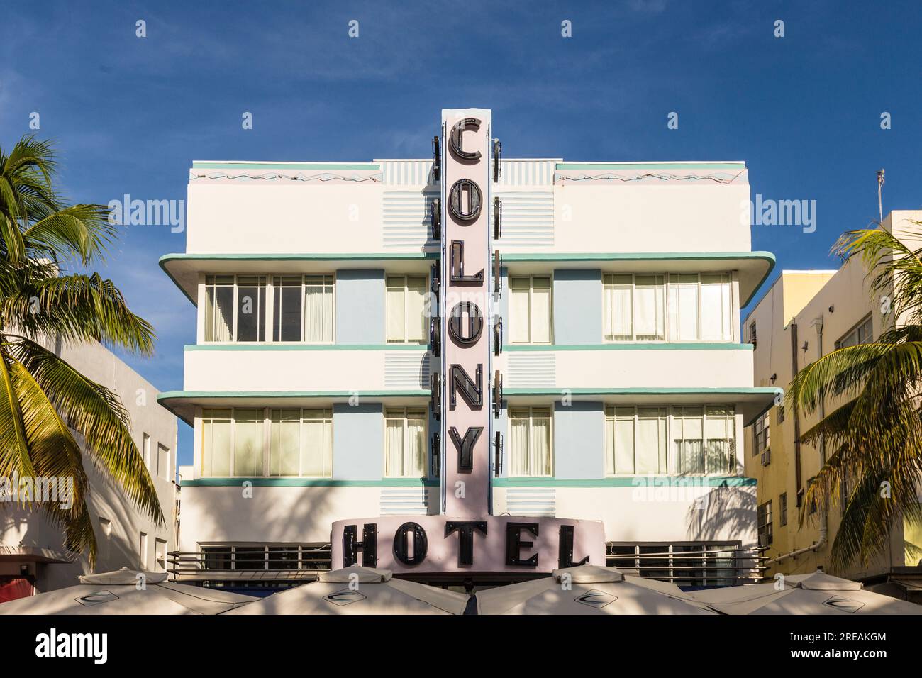 Art deco ads hi-res stock photography and images - Alamy