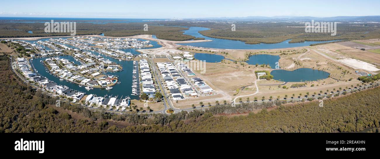 The town of Calypso bay on the Queensland Gold coast Stock Photo Alamy