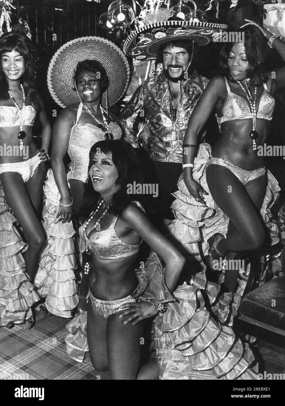 Valdor, Frank, 27.5.1937 - 5.8.2013, German arranger and actor, with Brazilian dancers, 1973, ADDITIONAL-RIGHTS-CLEARANCE-INFO-NOT-AVAILABLE Stock Photo