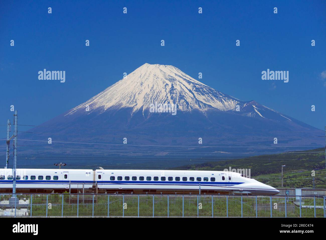 Shinkansen bullet train Stock Photo - Alamy