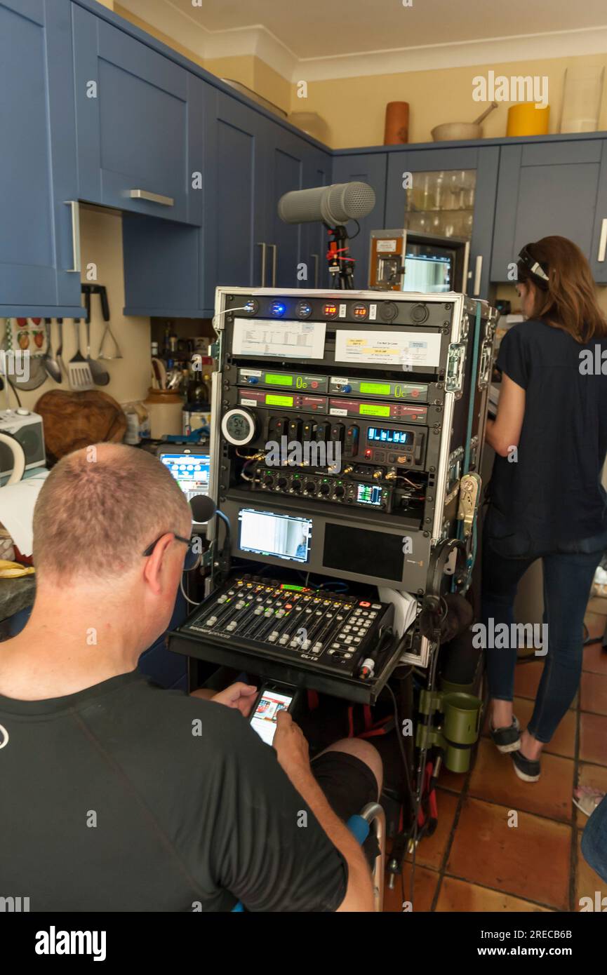 Film technician hi-res stock photography and images - Alamy