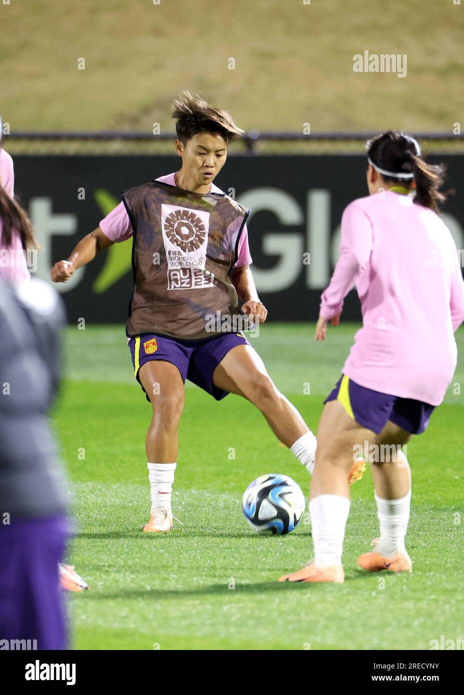 Adelaide, Australia. 27th July, 2023. China's Wang Shuang (L) attends a