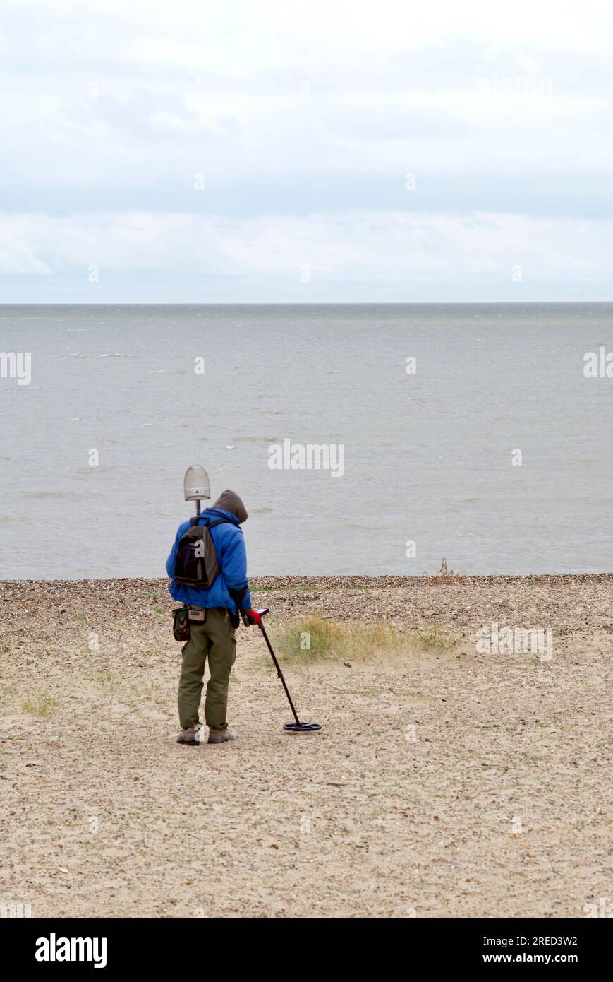Ground metal detector hires stock photography and images Alamy