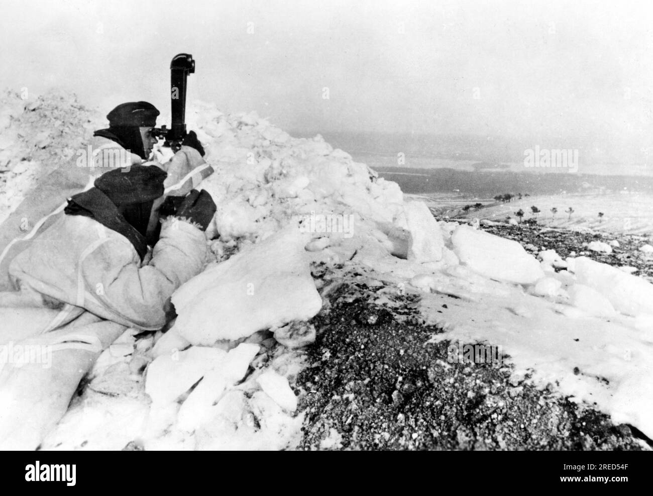 German artillery observer in winter on the Donets Front in the southern section of the Eastern Front. Photo: Koch [automated translation] Stock Photo
