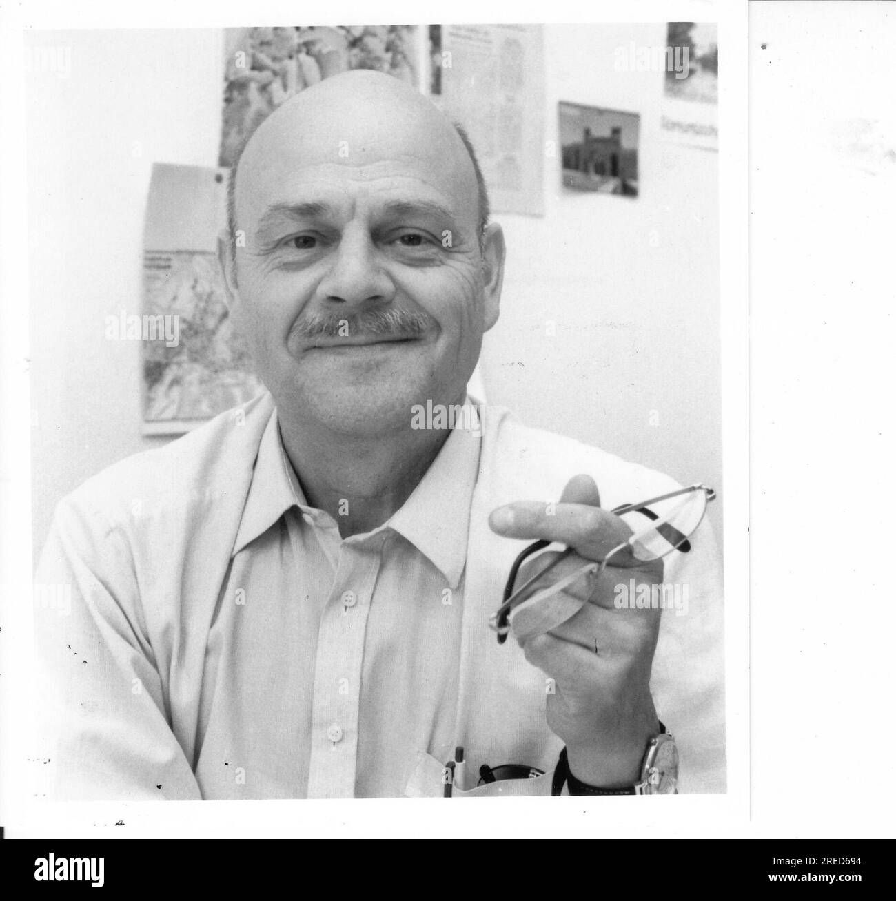 Peter Rohn,freelance painter and graphic artist from Potsdam. Photo