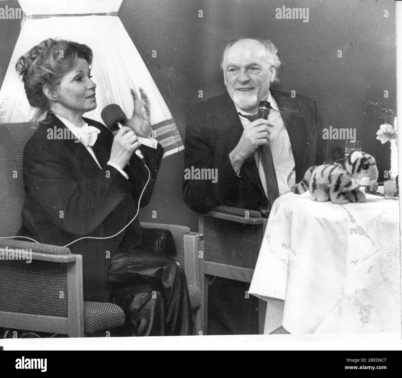 &amp;quot;TV journalist Otto Bark in conversation with actress Helga Piur ...