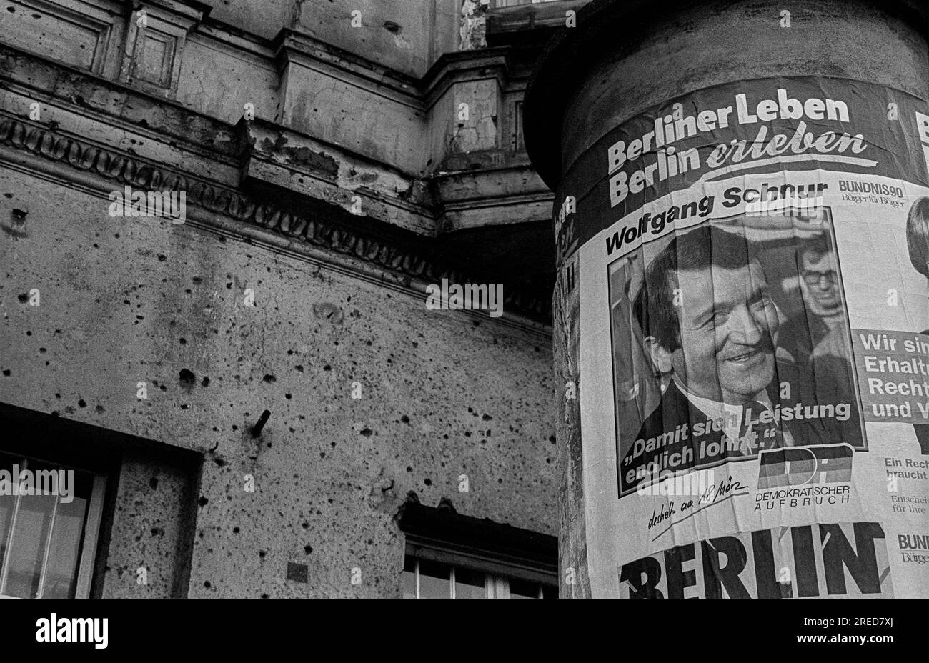 GDR, Berlin, 20.03.1990, election poster on an advertising pillar in the street am Monbijoupark, Wolfgang Schnur (later unmasked as IM), [automated translation] Stock Photo