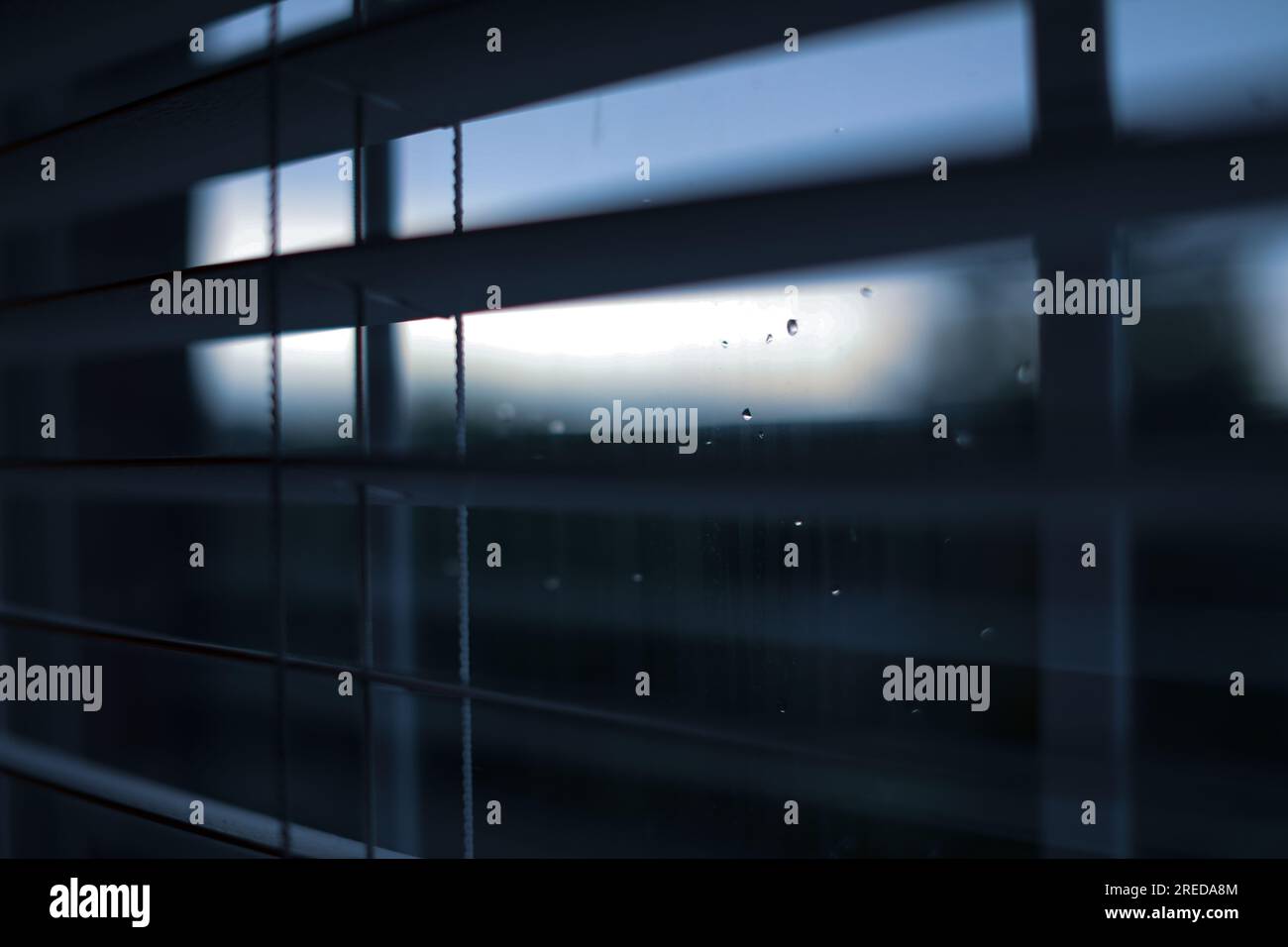 Rain falls on window hi-res stock photography and images - Alamy