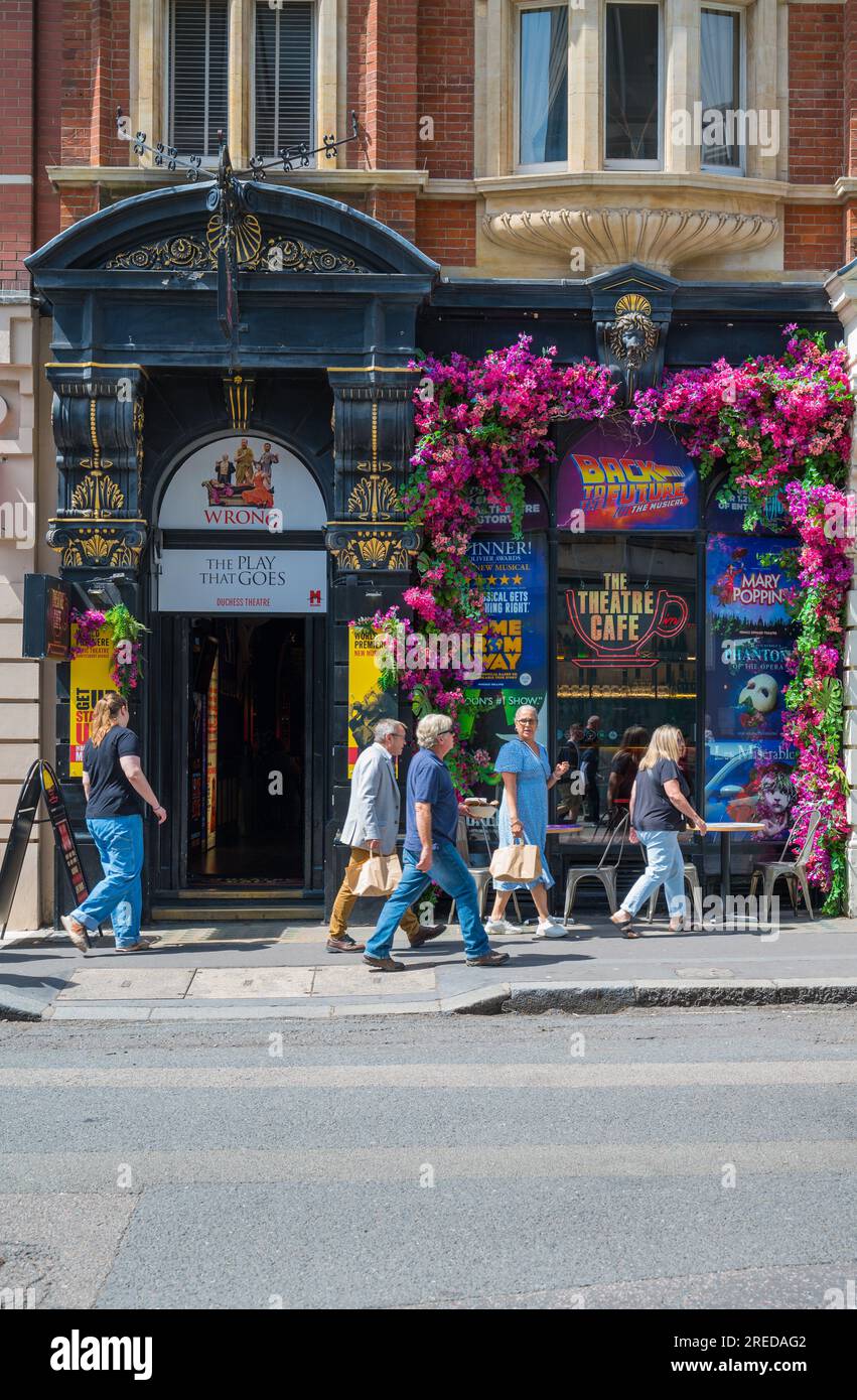 Theatre themed cafe hires stock photography and images Alamy