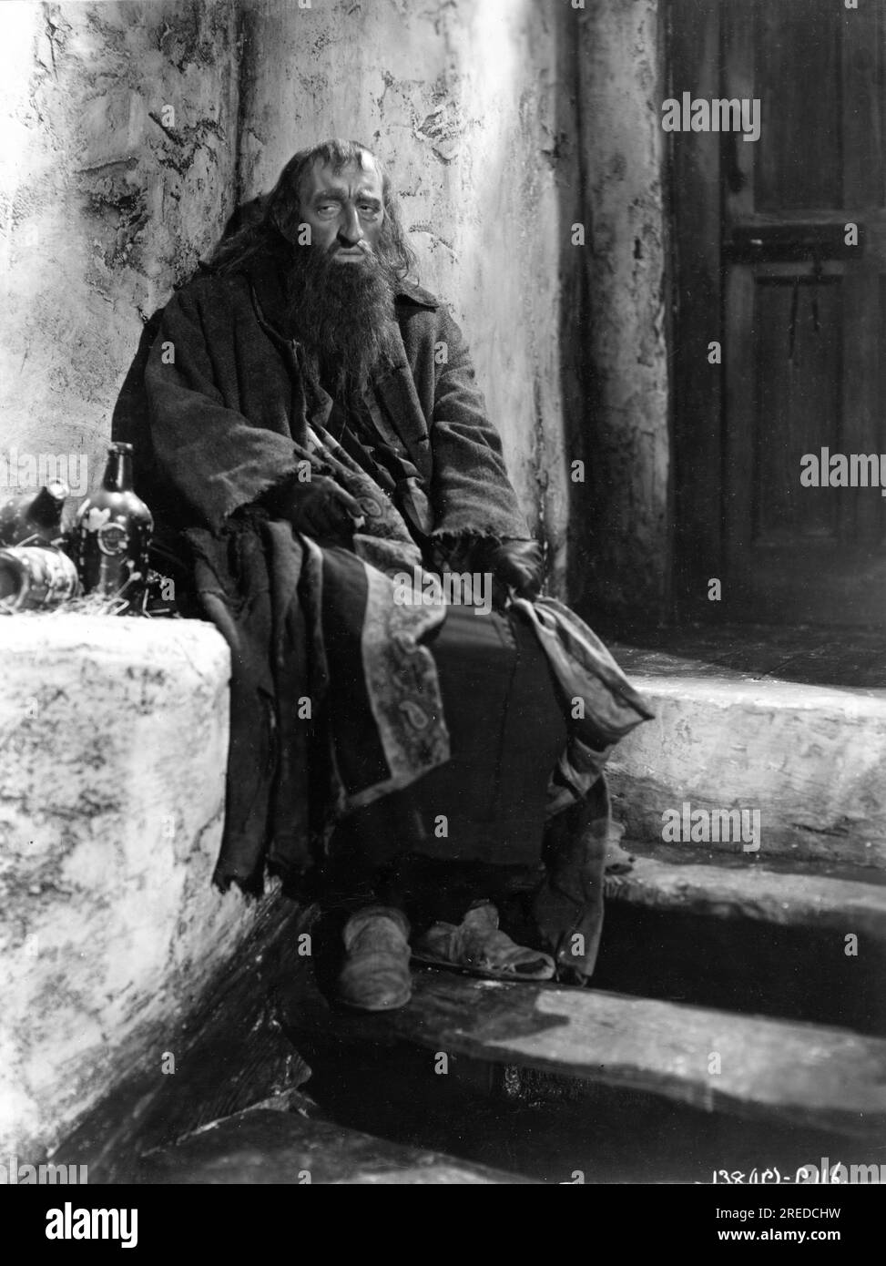ALEC GUINNESS as Fagin in OLIVER TWIST 1948 director DAVID LEAN novel Charles Dickens producer Ronald Neame Cineguild / General Film Distributors (GFD) Stock Photo