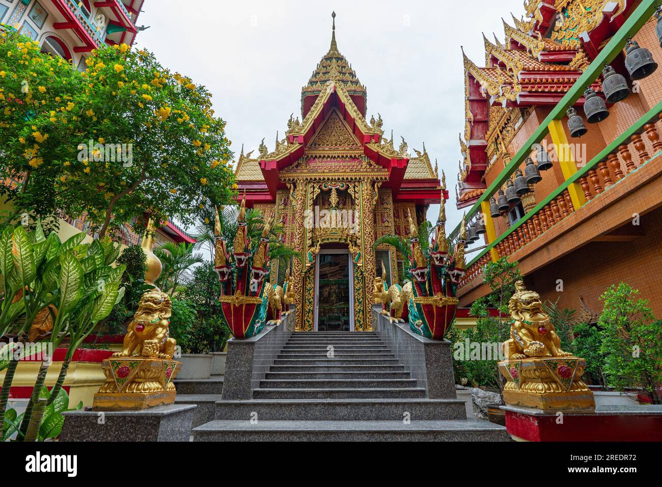 Wat Tham Sua is a temple and tourist attraction located on the top of a mountain in Tha Muang District. Kanchanaburi It is known for its scenery surro Stock Photo