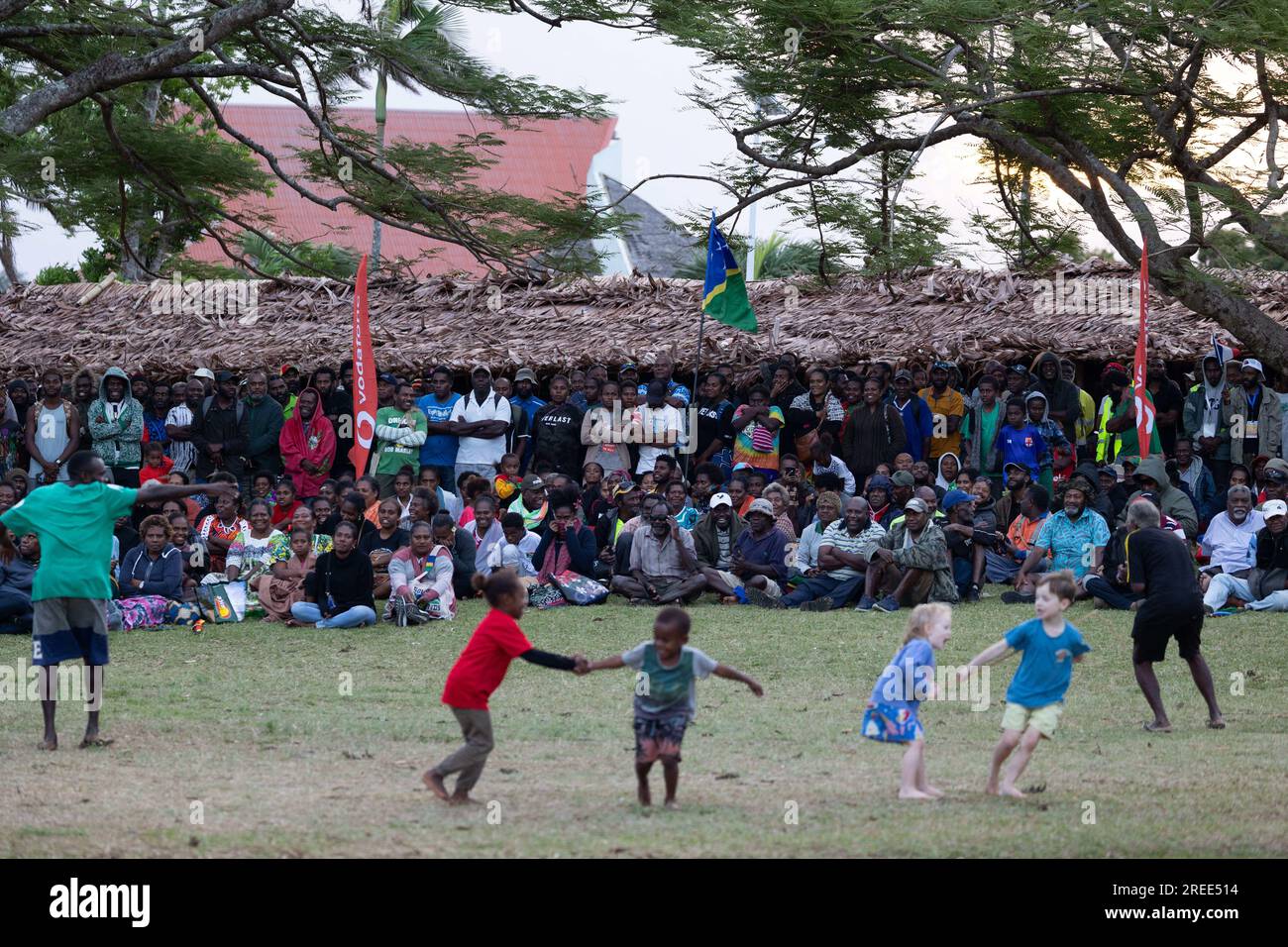 Port Vila, Vanuatu. 27th July, 2023. Young dancers and people in