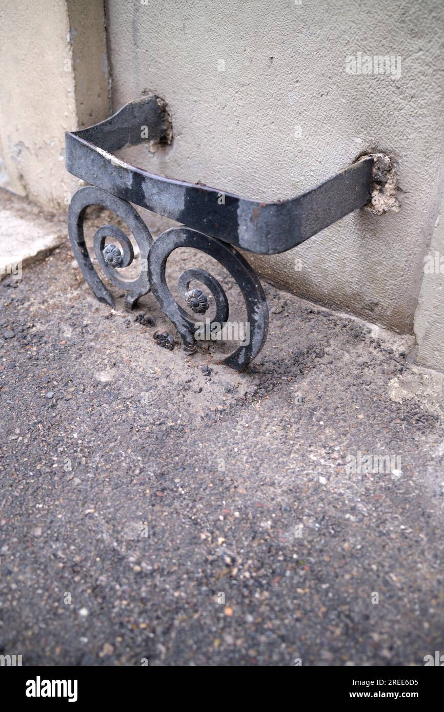 Iron boot scraper hi-res stock photography and images - Alamy