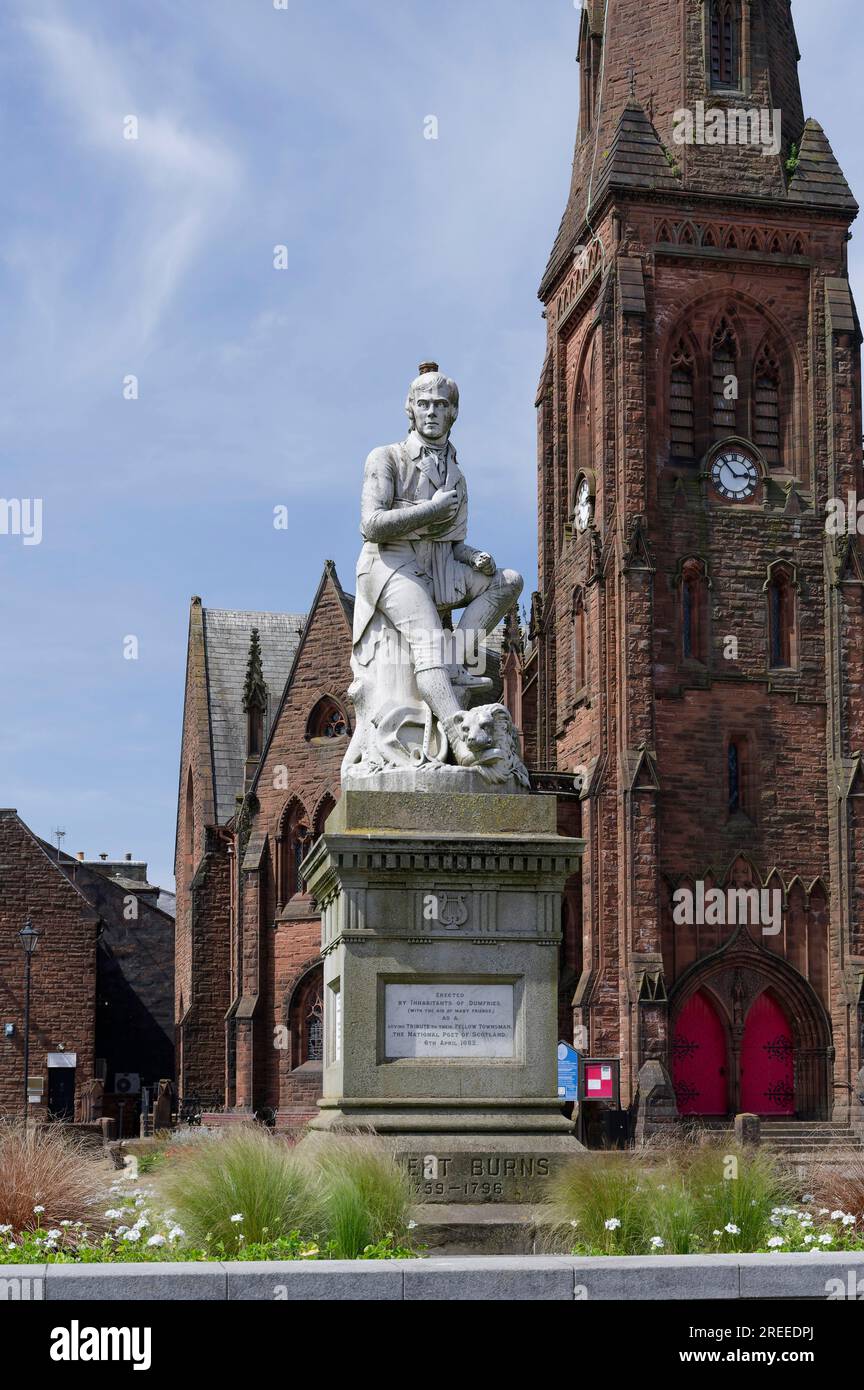Robert Burns statue, Greyfriars Church, Dumfries, Scotland, Great