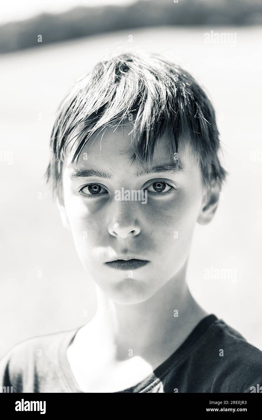 Black and white portrait of a teenage boy Stock Photo - Alamy