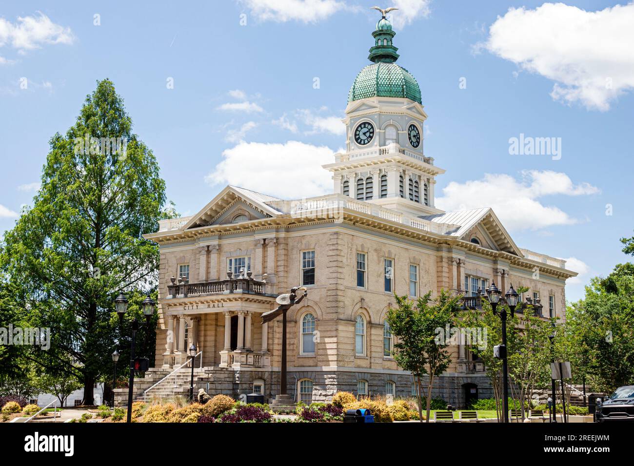 Restored historic buildings hi-res stock photography and images - Alamy