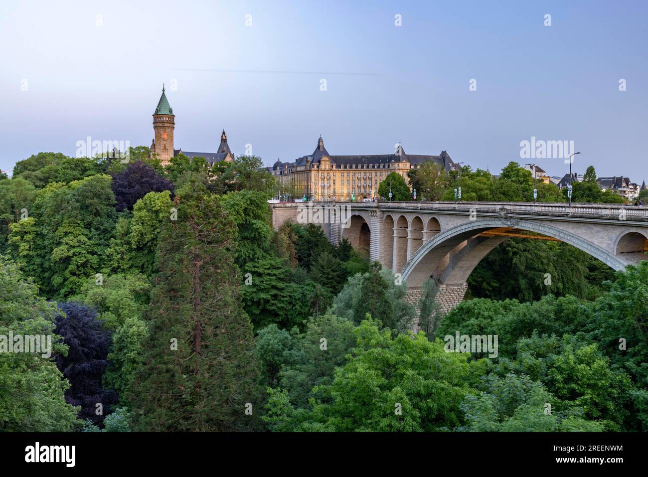 Pont Adolphe, Adolphe Bridge and historic buildings, Parcs de la Petrusse, Luxembourg Stock Photo