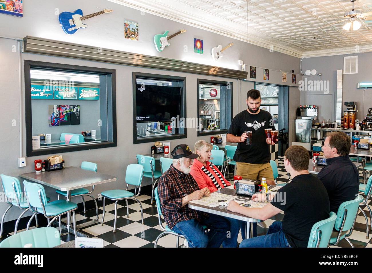 Cornelia Diner restaurant,inside interior indoors,old