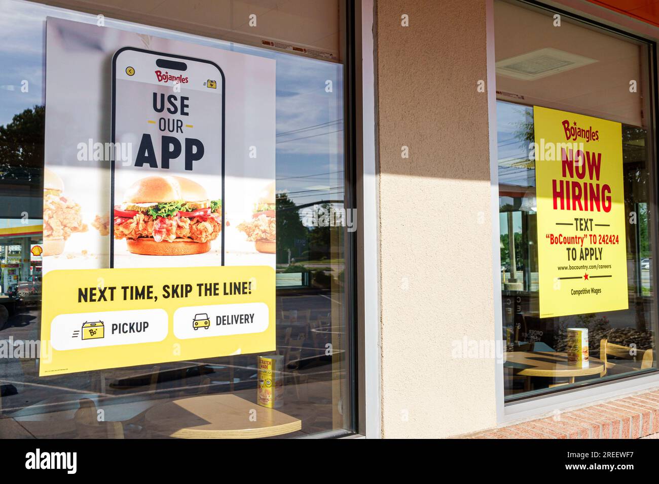 Flat Rock North Carolina,Bojangle's fast food restaurant chain,Cajun