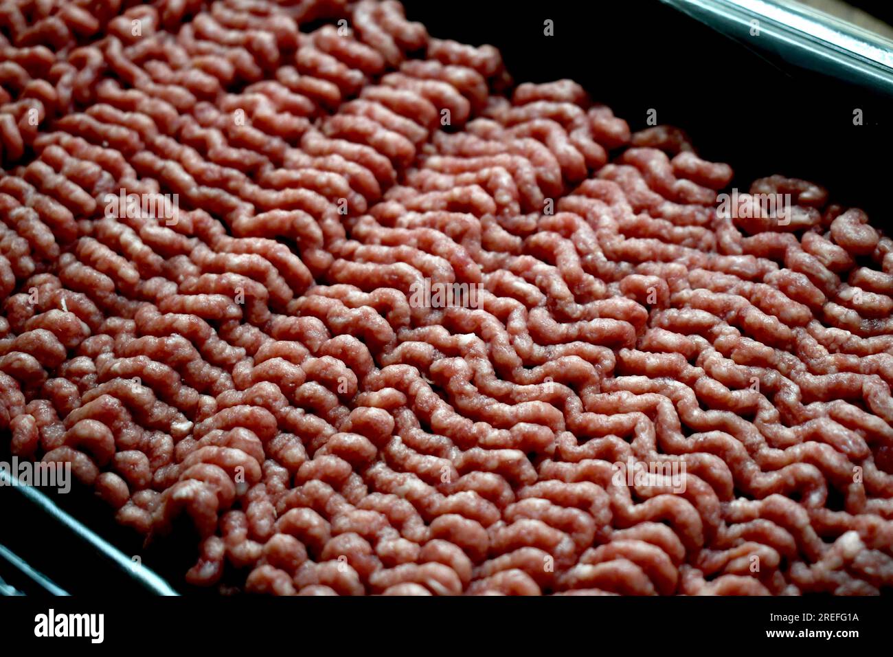 uncooked-ground-beef-stock-photo-alamy