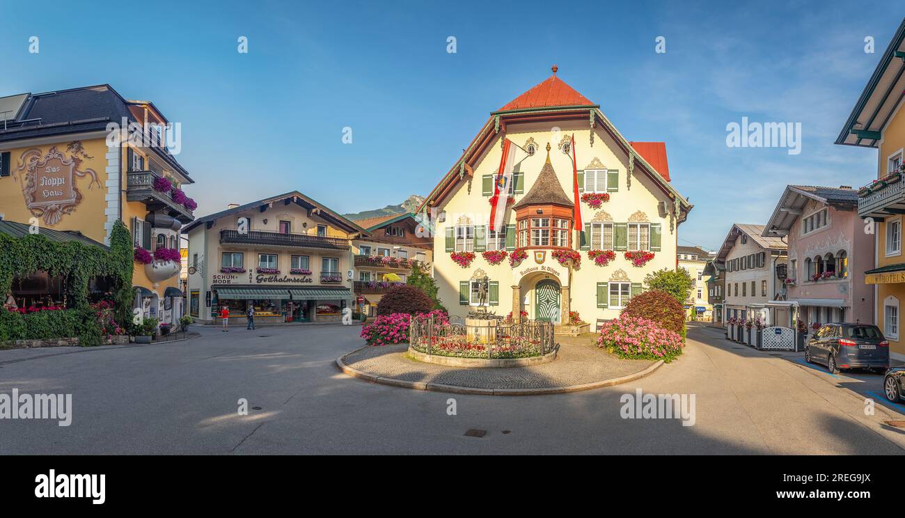 Mozartplatz square with historical buildings, St. Gilgen Town Hall and Mozart Fountain, Sankt