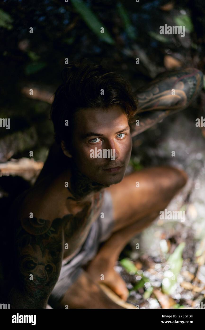 Old man of the jungle hi-res stock photography and images - Alamy