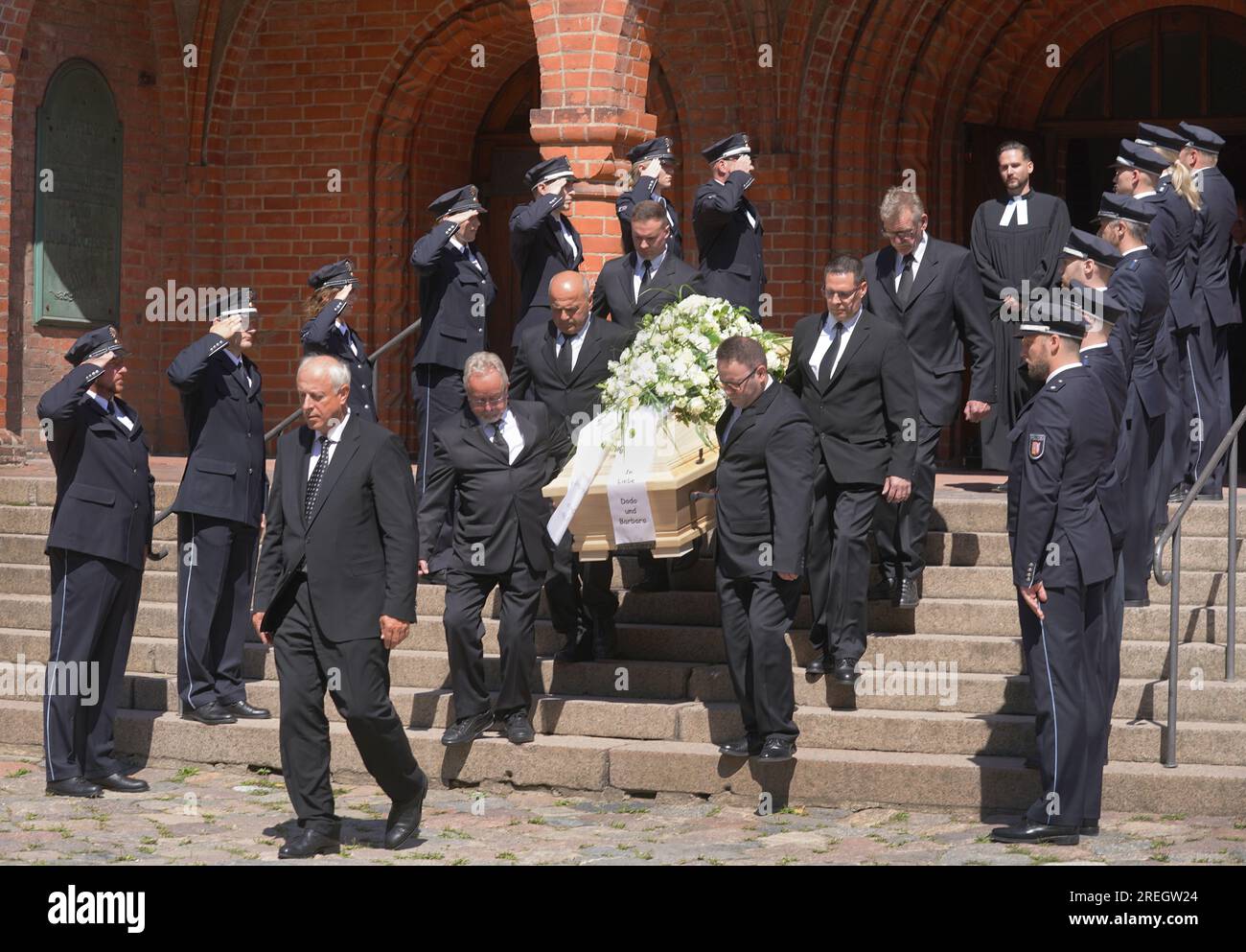 Kiel, Germany. 28th July, 2023. After the official funeral service for former SchleswigHolstein