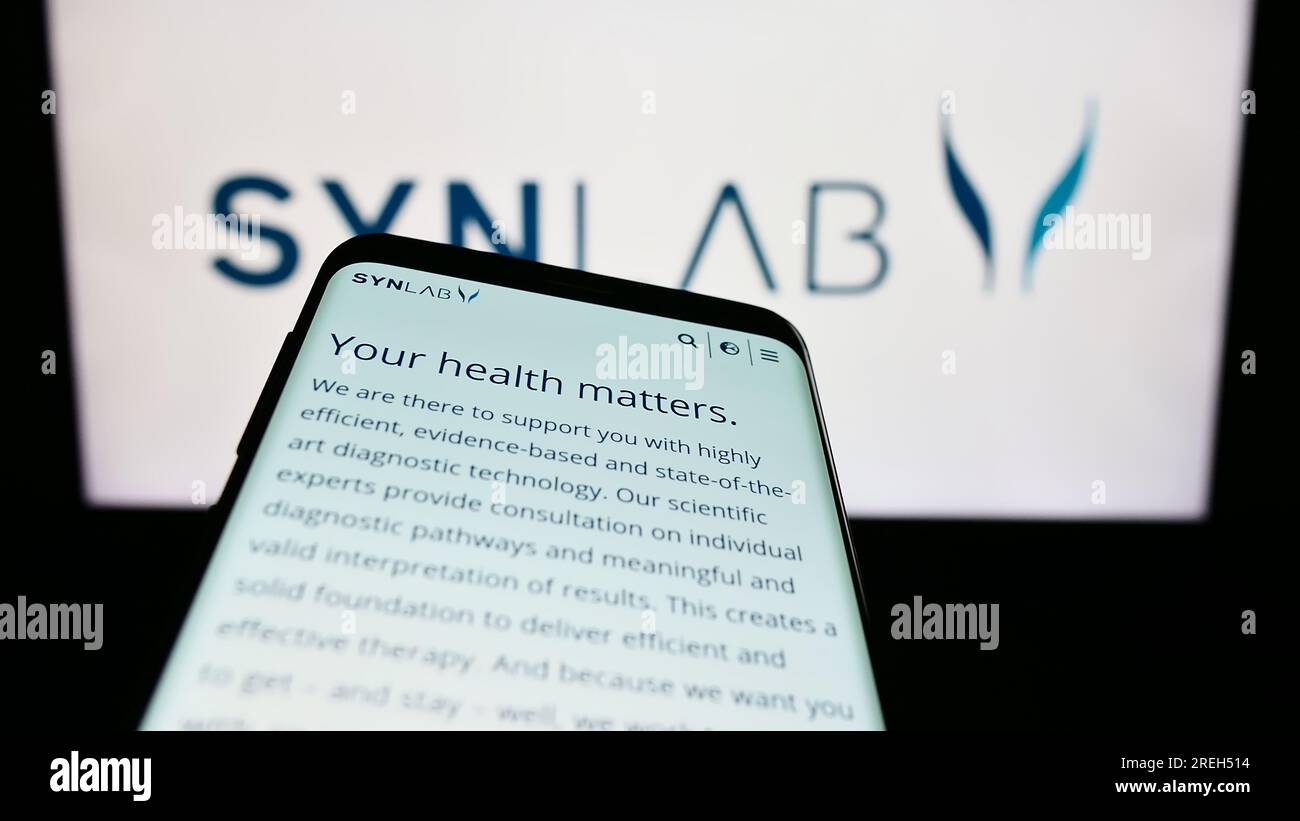 Mobile phone with webpage of medical diagnostics company SYNLAB Group
