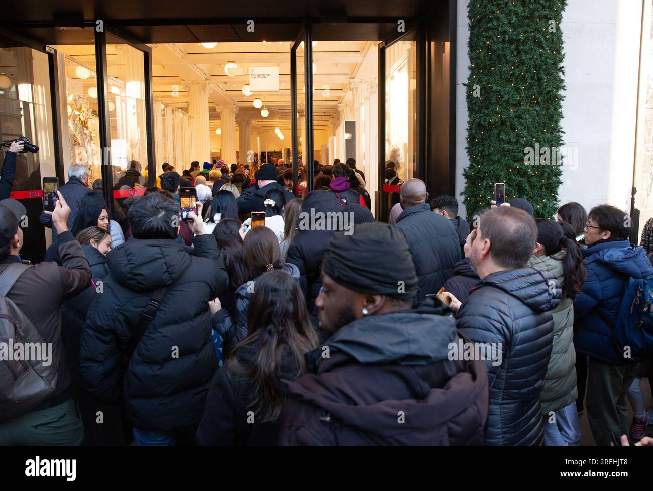 people-enter-selfridges-store-on-oxford-street-in-london-at-the