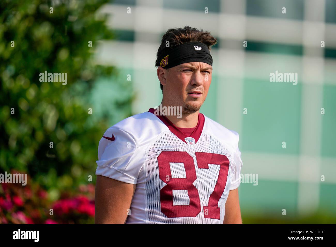 Washington Commanders tight end John Bates (87) arrives for a NFL