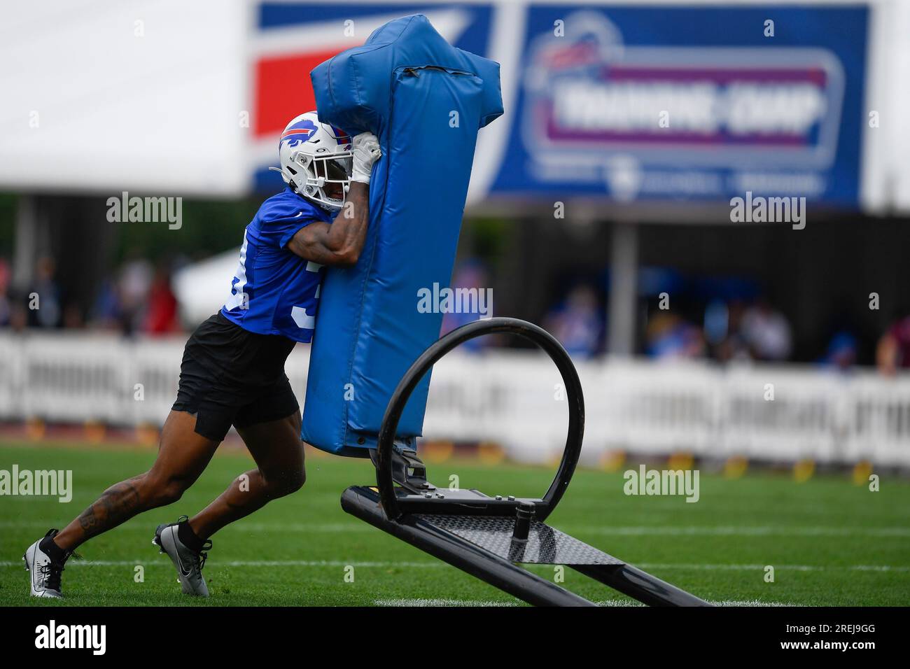 Buffalo Bills cornerback Cam Lewis (39) against the New York Jets in an NFL  football game, Sunday, Dec. 11, 2022, in Orchard Park, N.Y. Bills won 20-12.  (AP Photo/Jeff Lewis Stock Photo - Alamy