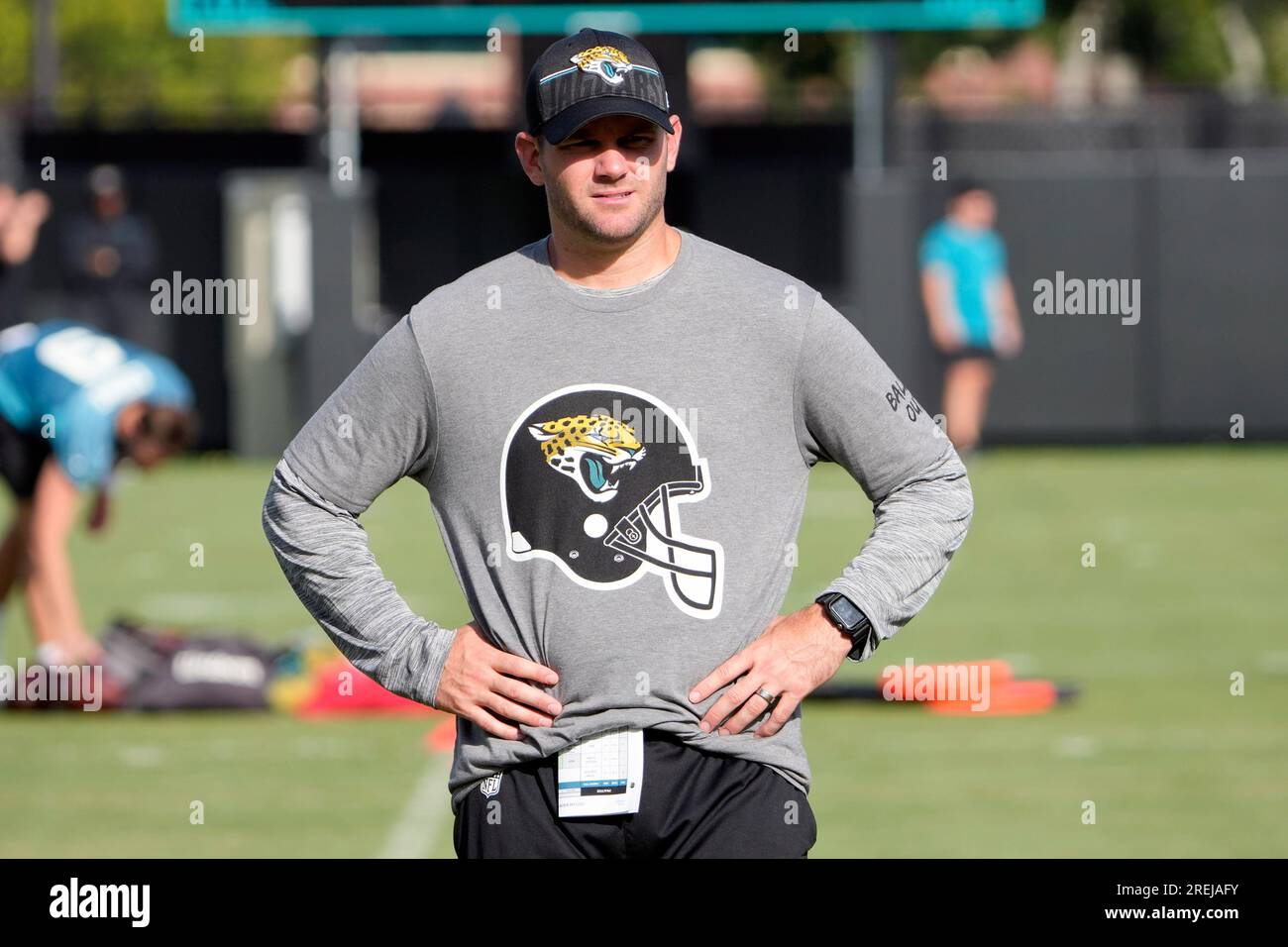 Jacksonville, FL, USA. 29th Nov, 2020. Jacksonville Jaguars kicker Aldrick  Rosas (7) brought in from the practice squad warms up before 1st half NFL  football game between the Cleveland Browns and the