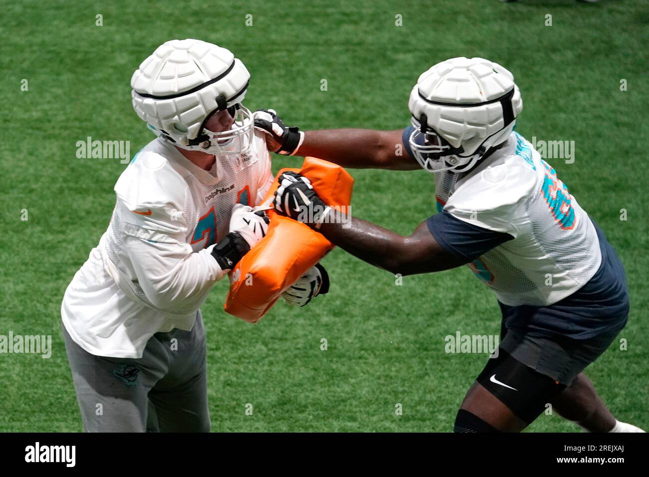 Miami Dolphins offensive tackle Liam Eichenberg (74) lines up for the play  during an NFL football game against the Cincinnati Bengals, Thursday, Sept.  29, 2022, in Cincinnati. (AP Photo/Emilee Chinn Stock Photo - Alamy