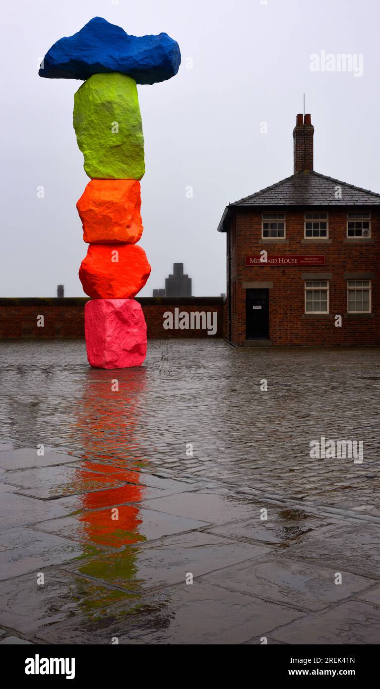 Liverpool Tate Rocks Tate modern liverpool hi-res stock photography and images - Alamy