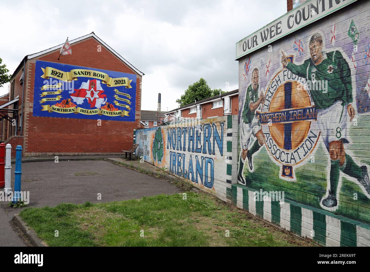 Sandy Row inner city estate in South Belfast Stock Photo Alamy