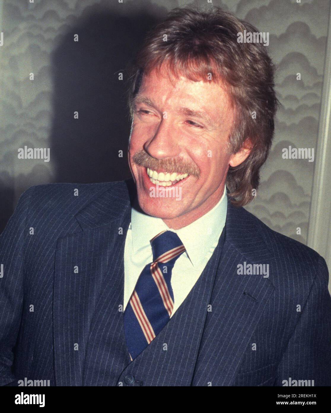 Walker Texas Ranger Cast Chuck Norris + autographe signé réimpression photo 8 x 10 - France
