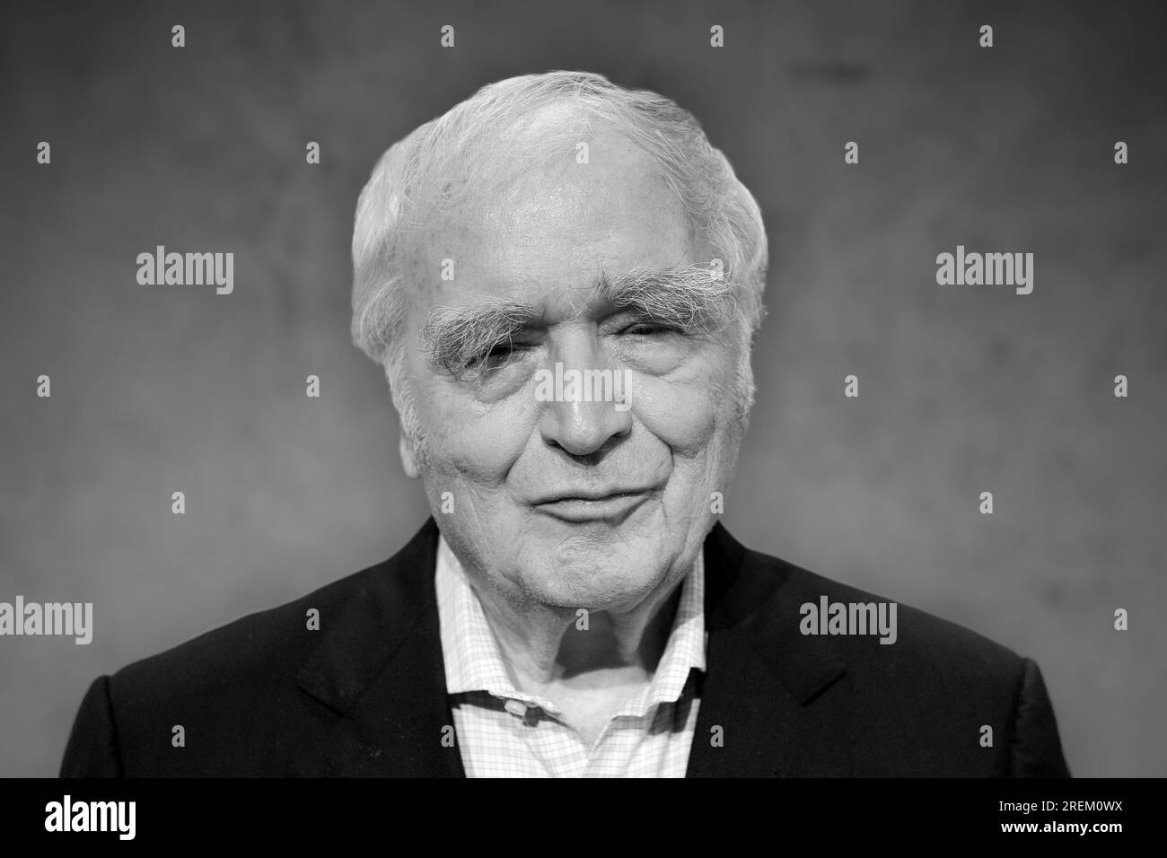 PHOTO MONTAGE Martin Walser died at the age of 96. ARCHIVE PHOTO