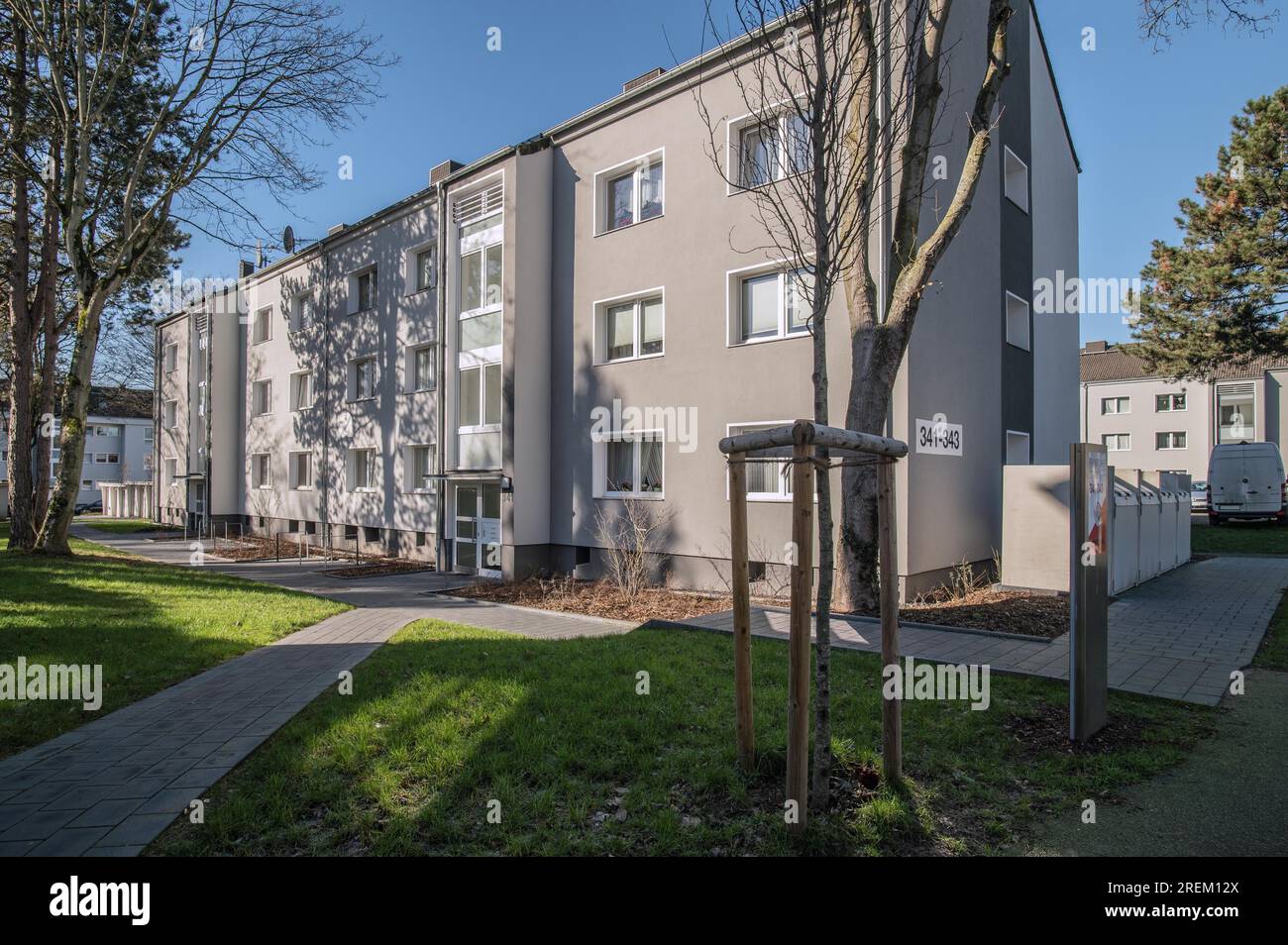 Housing estate on Frintroper Strasse Stock Photo Alamy