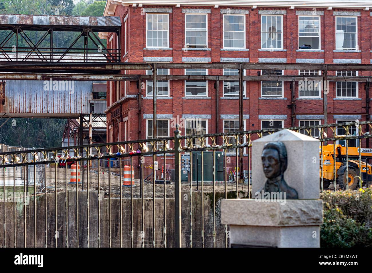 Daniel pratt cotton gin mill hires stock photography and images Alamy