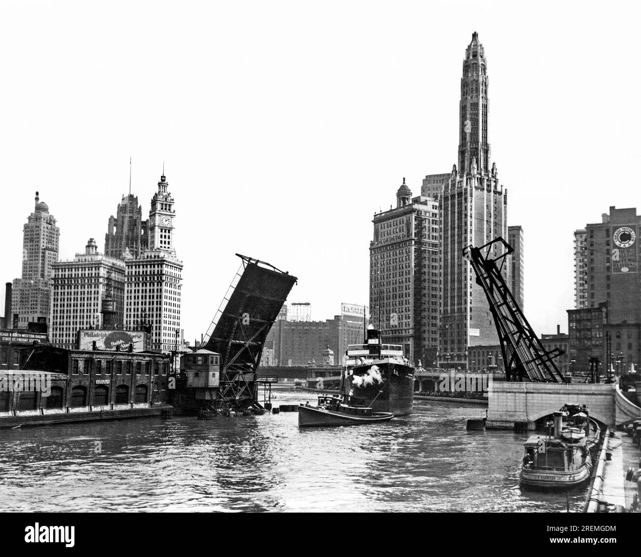State street bridge chicago hi-res stock photography and images - Alamy 