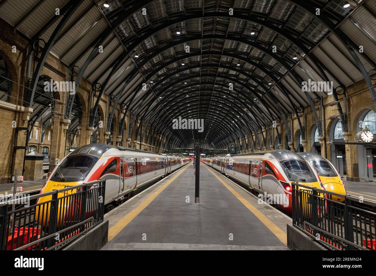 UK. 28th July, 2023. Trains from LNER are pulled to the Kings Cross