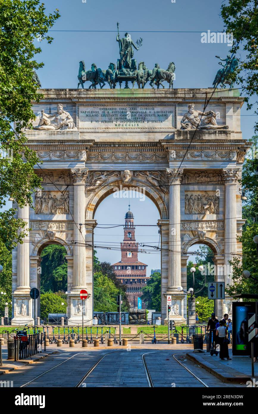 Arco della Pace triumphal arch and Castello Sforzesco (Sforza's Castle) in the background, Milan, Lombardy, Italy Stock Photo