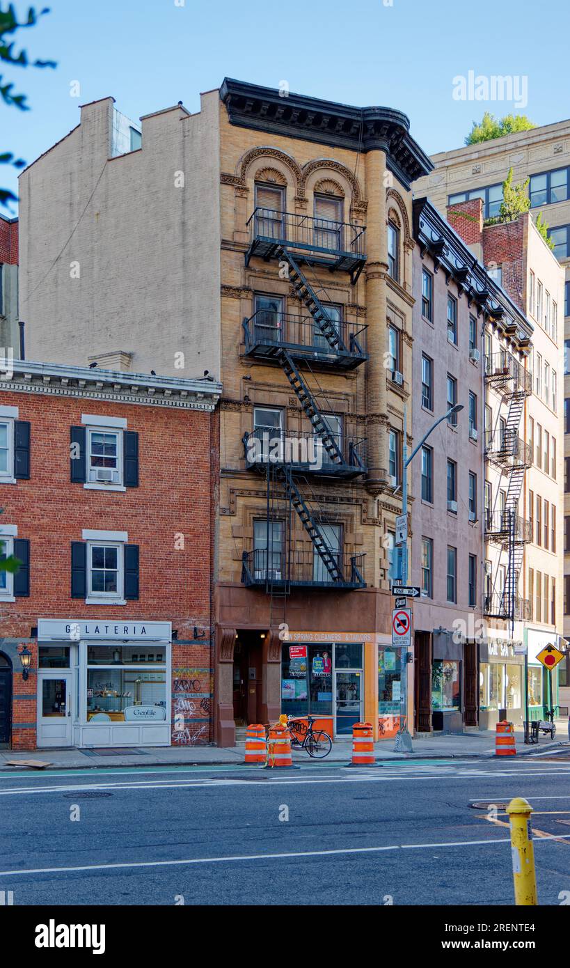 West Village: 45 Eighth Avenue is a five-story brick and stone apartment building in Manhattan’s Greenwich Village Historic District. Stock Photo